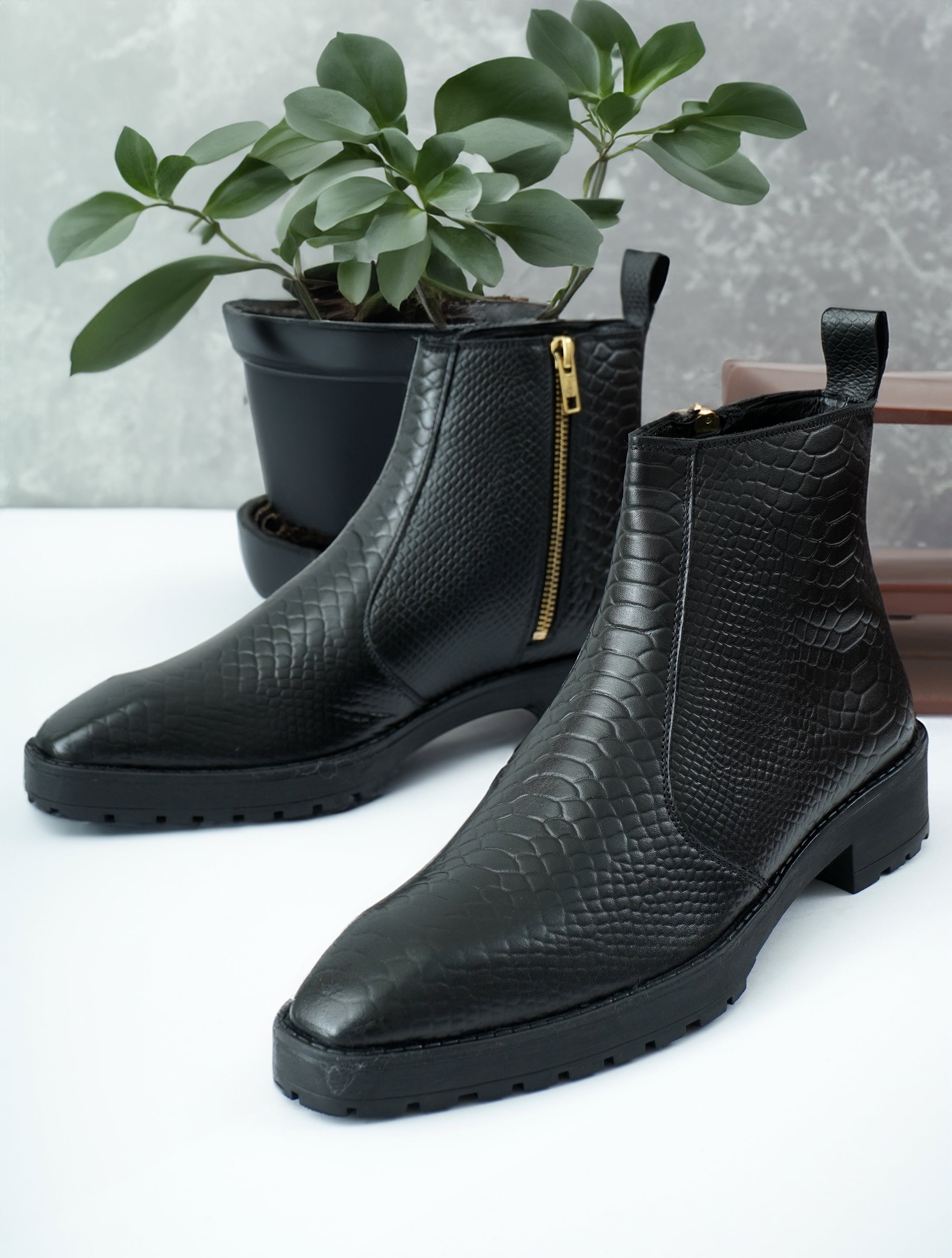 Men Snake Textured Leather Block-Heeled Chelsea Boots